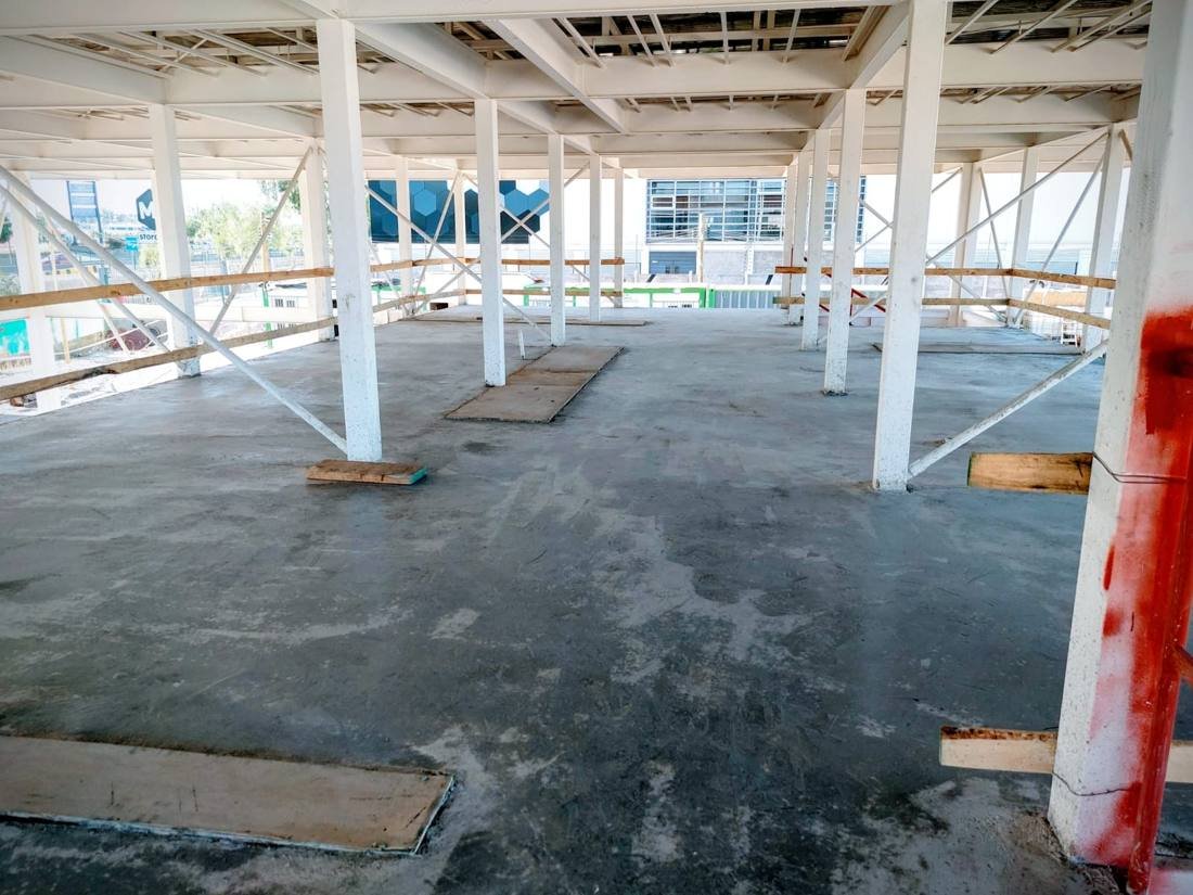 Hormigonado de losa colaborante en terreno